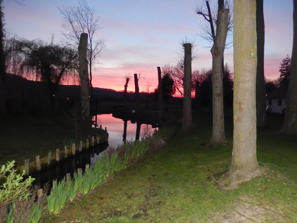 Bed and Breakfast Moulin Des Chennevieres Giverny Exterior foto